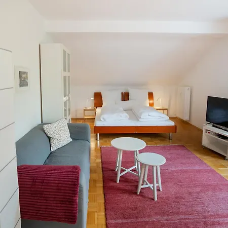 Gaestehaus Elena * Cassel
